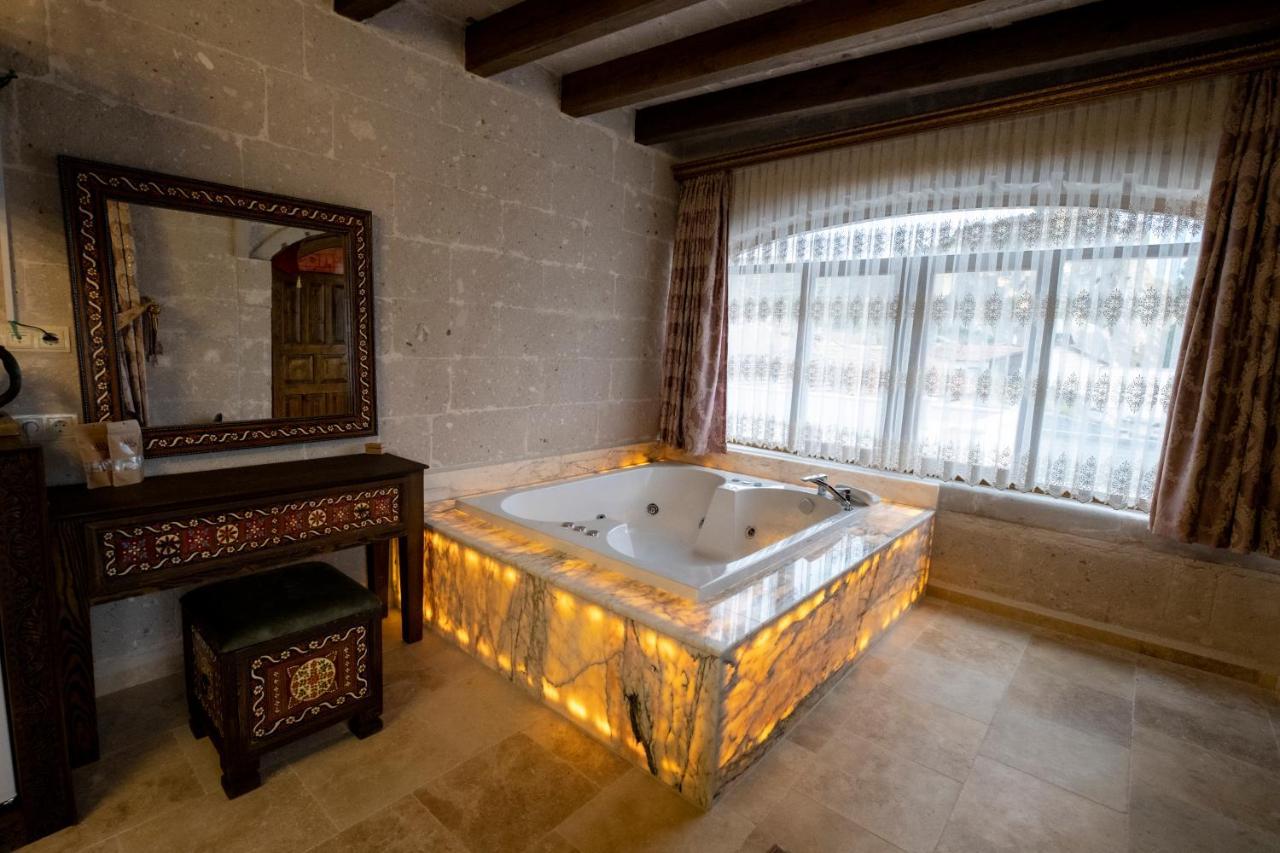 Underground Cave Suites Hotel Göreme Zewnętrze zdjęcie